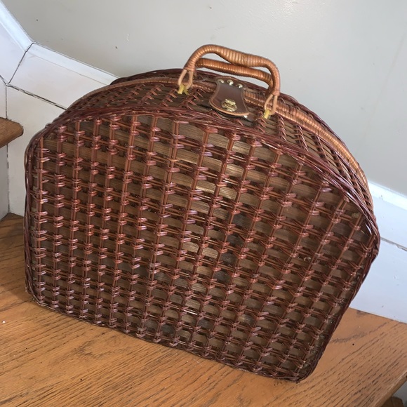Wicker picnic basket - Picture 7 of 9